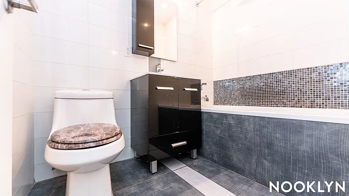 Rented by Nooklyn NYC LLC | media 4