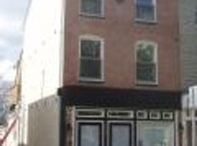 1209 Hollins Street, 1