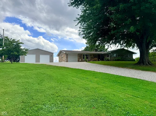 1644 W County Road 100 N, Greencastle, IN 46135