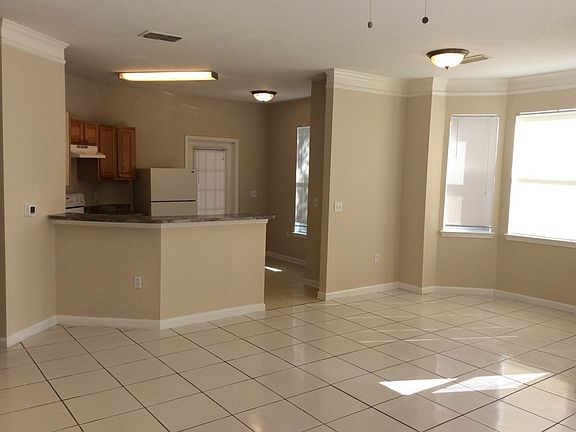 4th image of 17958 Villa Creek Dr