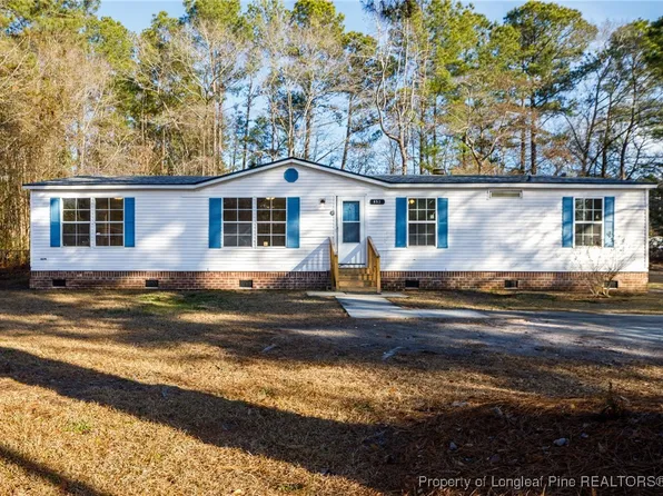 453 Deer Stand Dr, Lumberton, NC 28358