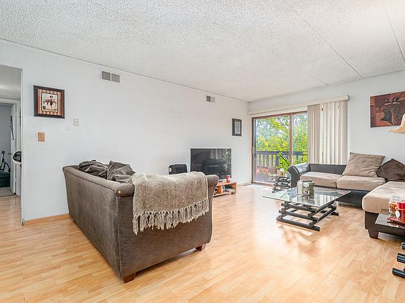 2nd image of 1615 Richmond Cir Unit 302