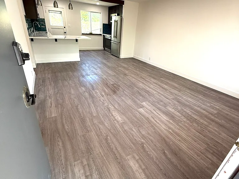 5309 Erskine Way SW — Photo 4