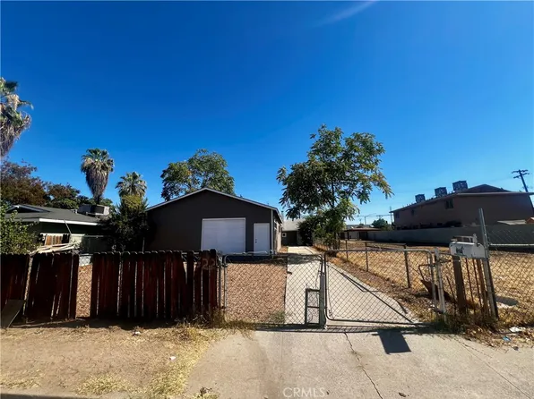 1322 Quincy St, Bakersfield, CA 93305