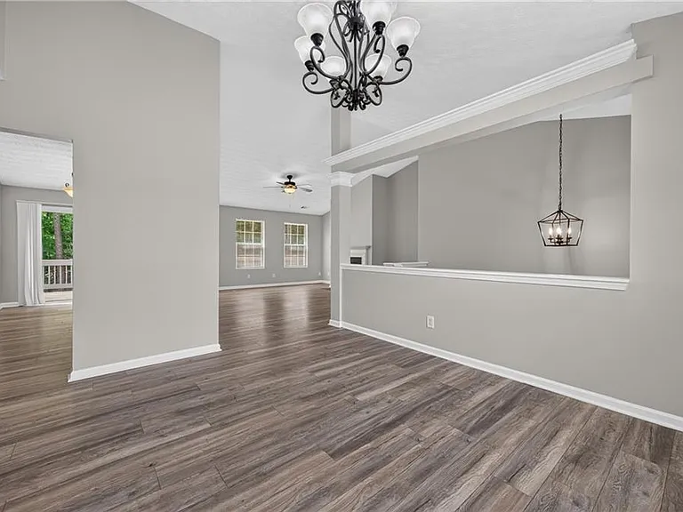 437 Waterbury Way — Photo 5