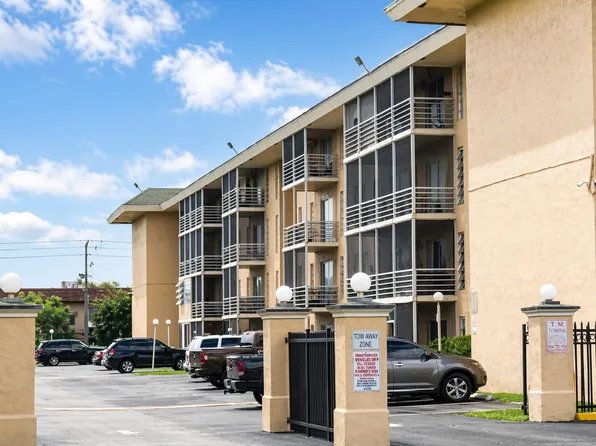4848 NW 24th Court #327, Lauderdale Lakes, FL 33313
