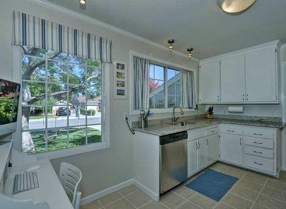 5th image of 355 Schroeder Ave