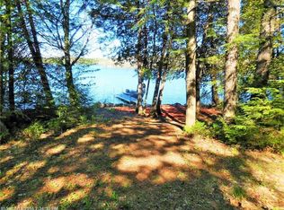 712 Pond Rd, Saint Albans, ME 04971