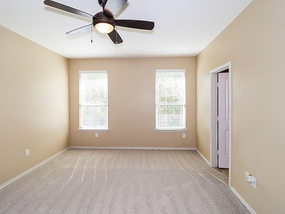 4th image of 14710 Peregrine Dr
