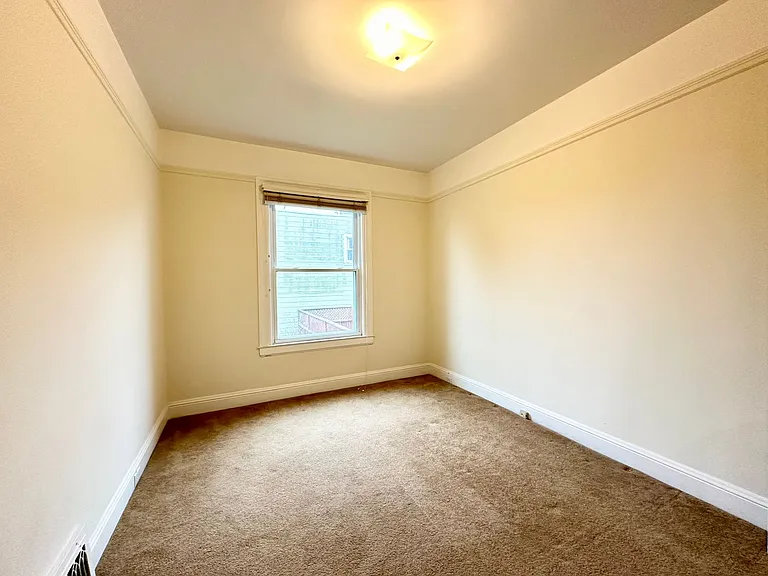 6839-6841 California Street — Photo 12