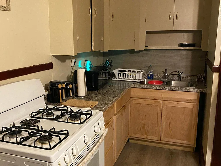 16 Francis St #2 — Photo 3