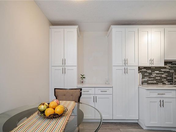 5th image of 200 High Point Dr APT 309