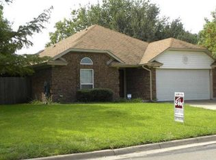 430 Revolution Ln, Arlington, TX 76002