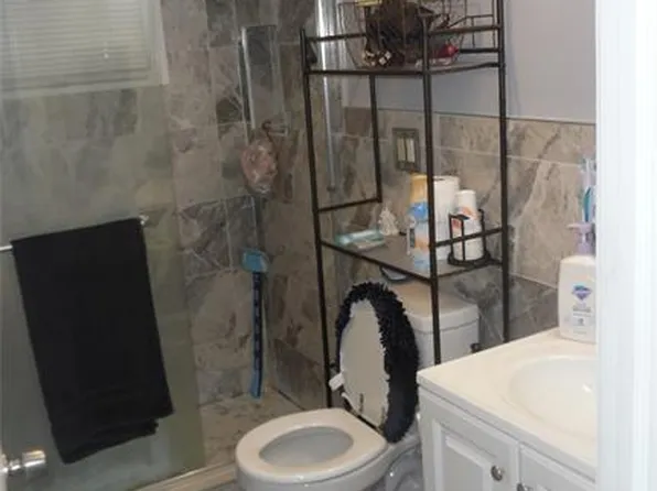 48 Helen Drive, Moonachie, NJ 07074