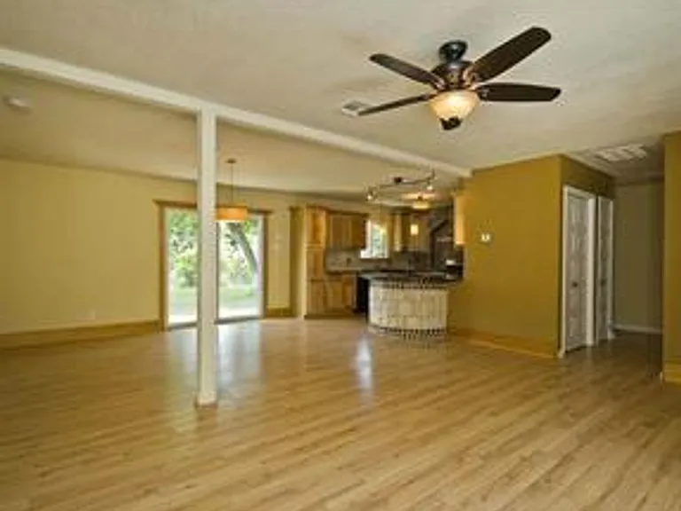 5333 Westminster Dr — Photo 6