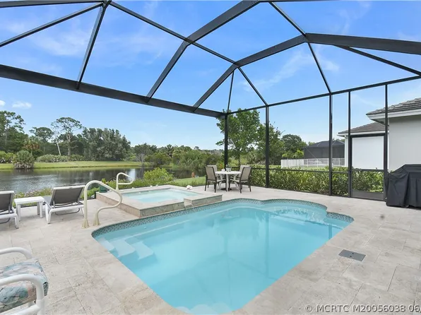 208 SE Via Tirso Port St, Pt Saint Lucie, FL 34952