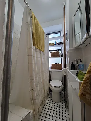 Rented by NOVELTY HOMES LLC | media 13