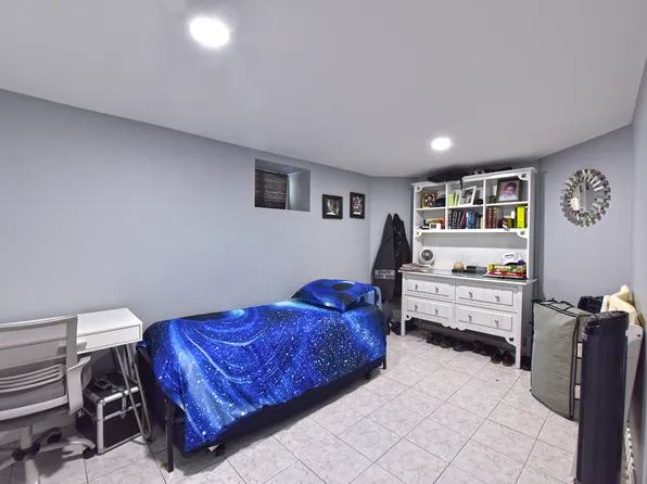 1229 East 37th Street image 19 of 23