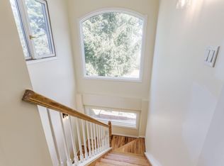 50 Capitol Heights Rd #1, Oyster Bay, NY 11771