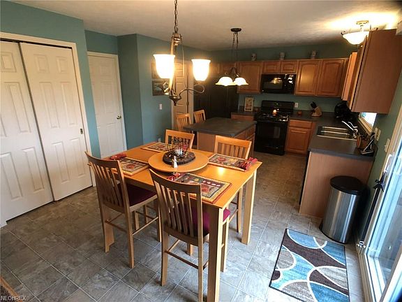 4th image of 5107 Denton Cir