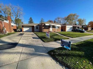 26664 Richard Dr, Warren, MI 48089