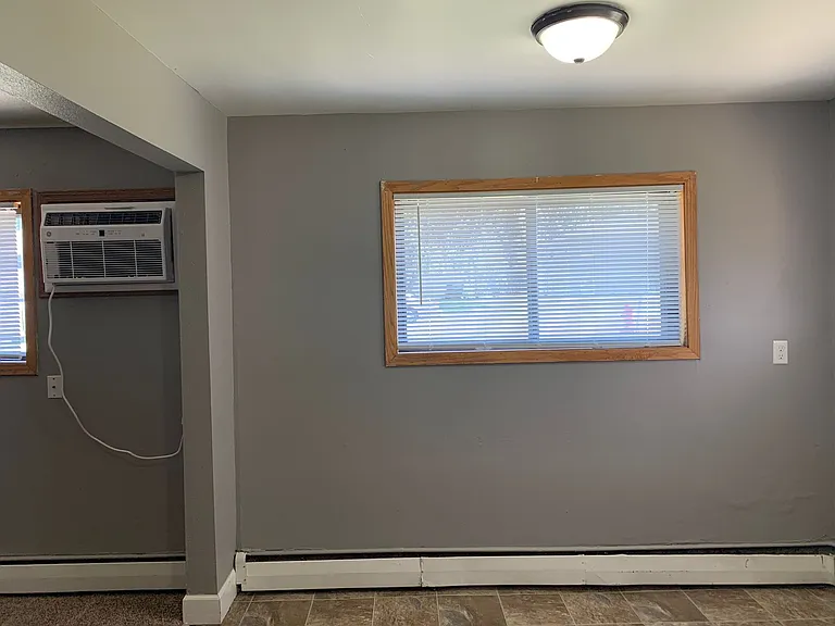 College Park Apartments — Photo 95