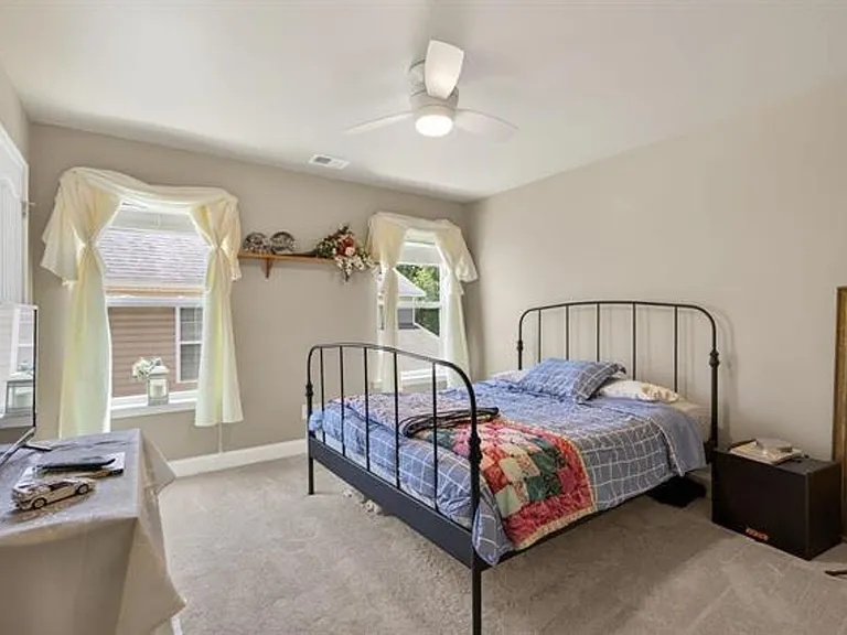 221 Allenbrooke Dr — Photo 34
