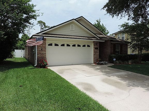 3rd image of 192 Pine Arbor Cir