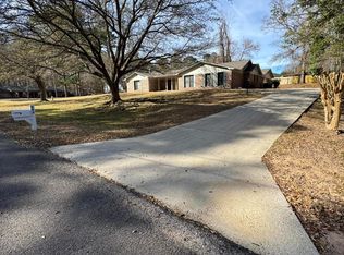265 Oakwood Dr, Meridian, MS 39305