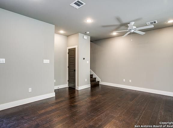 3rd image of 256 Claremont Ave