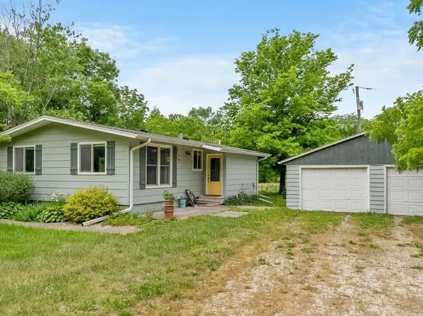 14357 R Ave, Columbus Junction, IA 52738