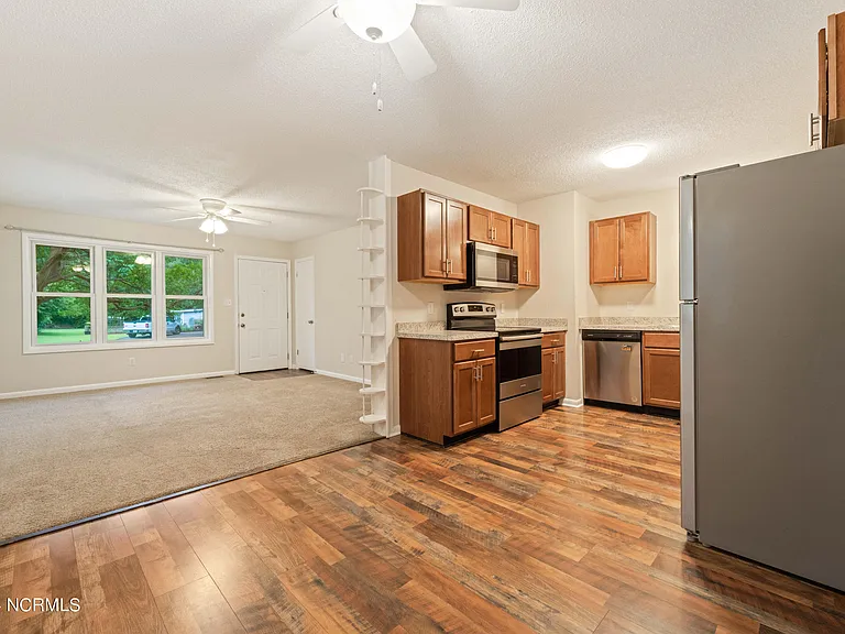 1205 Ormandy Ave — Photo 6