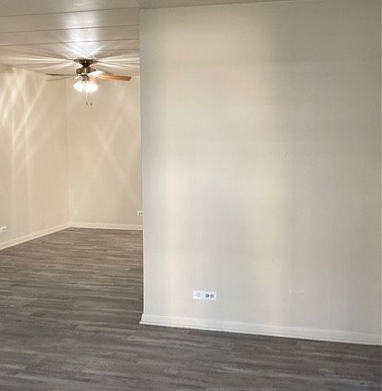 2nd image of 9957 S Cicero Ave #107