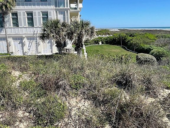 4th image of 8206 Breakers Blvd