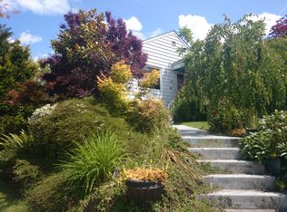 8060 29th Ave NW, Seattle, WA 98117