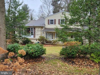 2 Crab Apple Ln, Lawrence Township, NJ, 08648