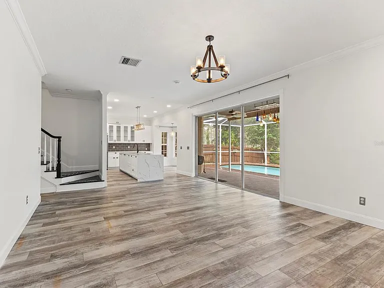 9307 Poplar Creek Ct — Photo 11