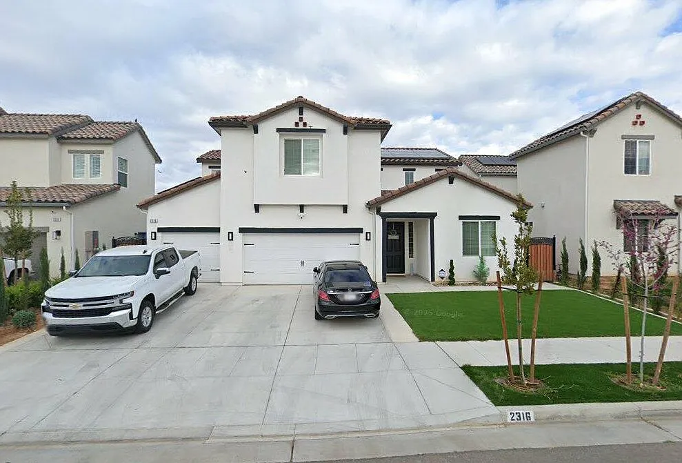 Highland Ave, Clovis — Photo 1