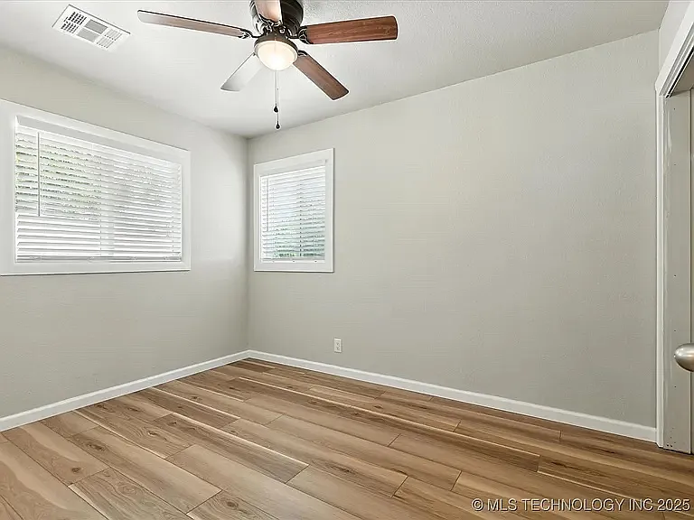318 SE Avondale Ave — Photo 15