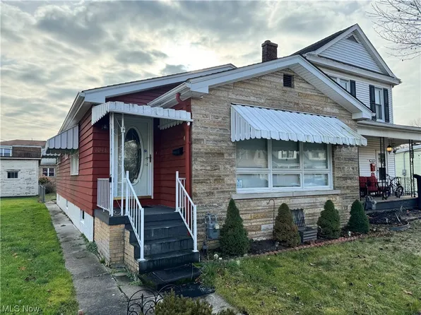 1048 Pearl St, Martins Ferry, OH 43935