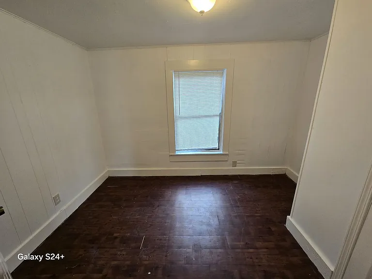 755 Doucette Ave — Photo 4