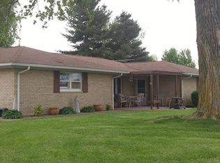 26025 Airport Rd, Dow, IL 62022