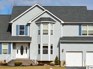 25 Maxim Ct, Jackson, NJ 08527