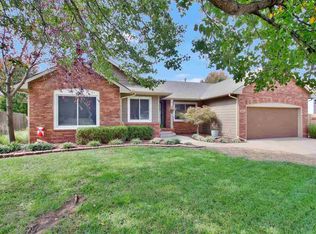 9553 W Brookridge Cir, Wichita, KS 67205