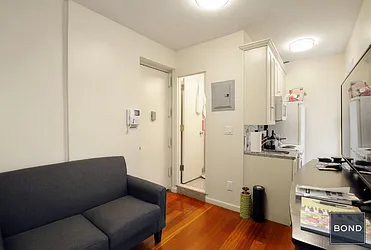 Rented by Bond New York