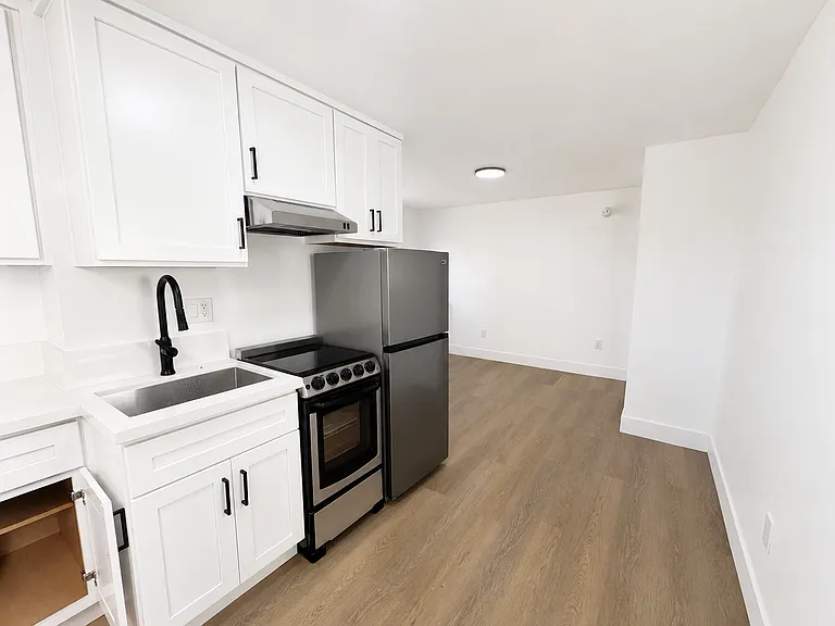 3661 Vinton Ave — Photo 3