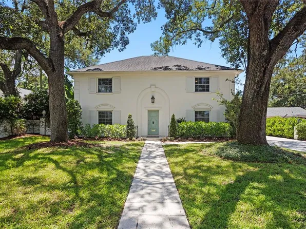 4704 W Brookwood Dr, Tampa, FL 33629