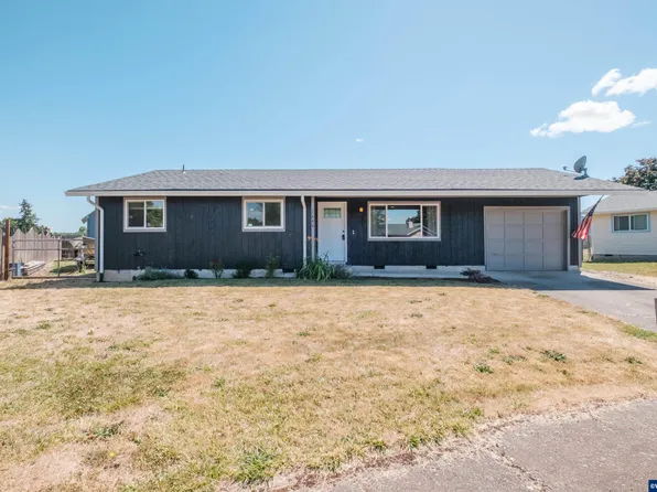 1640 Airway Pl, Lebanon, OR 97355
