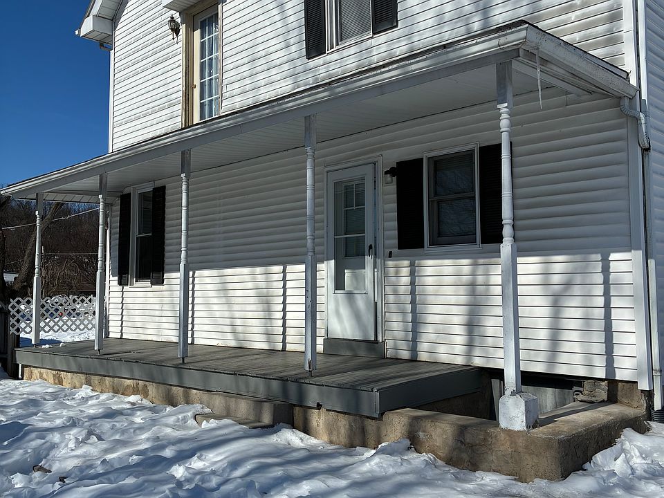 1st image of 1008 Reinoehl St APT A