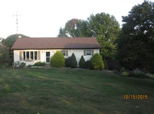 2709 Meadow View Rd, Manheim, PA 17545